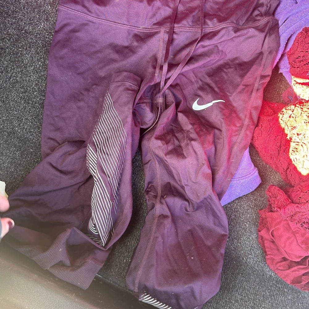 Nike Purple Leggings Moisture-Wicking Athletic Wear
